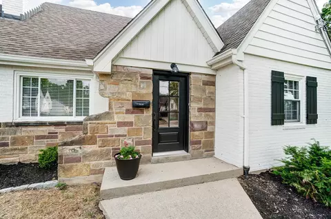 6354 Euclid Rd, Cincinnati, OH 45236 photo 2