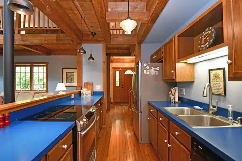 7713 Forest Rd, Cincinnati, OH 45255 photo 9