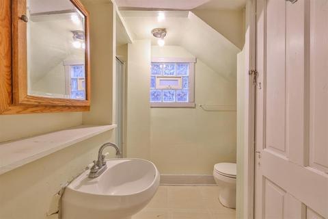 620 Riddle Rd, Cincinnati, OH 45220 photo 14