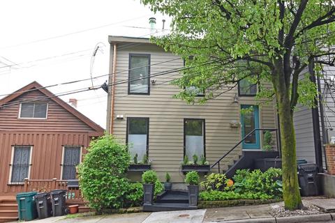 1011 Hill St, Cincinnati, OH 45202 photo 1