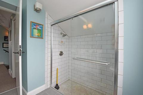 1011 Hill St, Cincinnati, OH 45202 photo 26