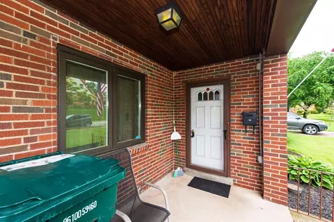 671 Overlook Ave, Cincinnati, OH 45238 photo 2