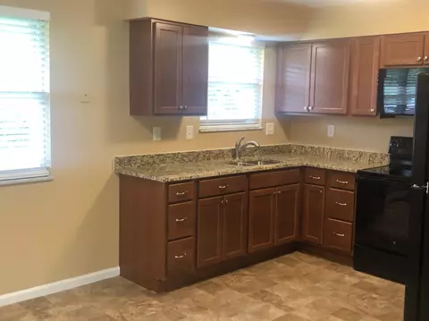 1086 Meadowind Ct, Cincinnati, OH 45231 photo 5