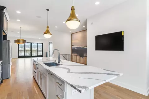 2467 Riverside Dr, Cincinnati, OH 45202 photo 15