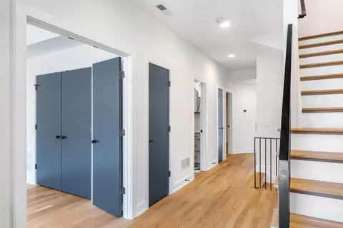 2467 Riverside Dr, Cincinnati, OH 45202 photo 7