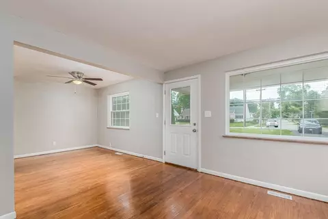 6294 Glade Ave, Cincinnati, OH 45230 photo 4