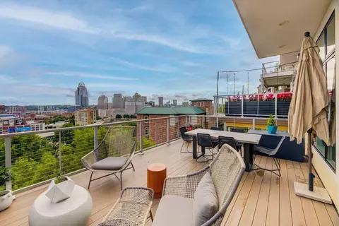 339 Oregon St, Cincinnati, OH 45202 photo 17