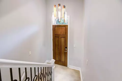 339 Oregon St, Cincinnati, OH 45202 photo 2
