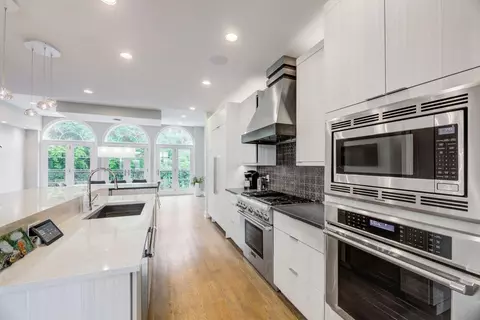 339 Oregon St, Cincinnati, OH 45202 photo 12