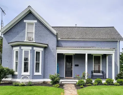 404 Broadway St, Blanchester, OH 45107 photo 2