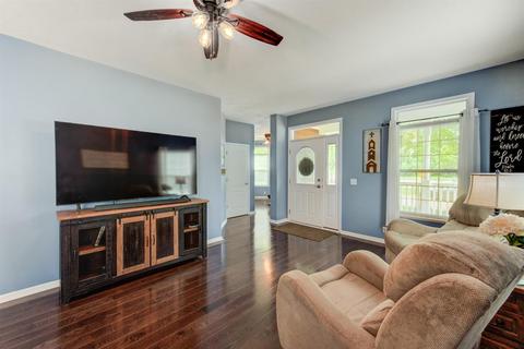 34 Dewitt St, Greenhills, OH 45218 photo 6