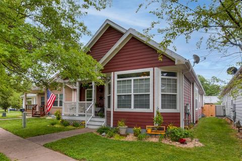 34 Dewitt St, Greenhills, OH 45218 photo 1