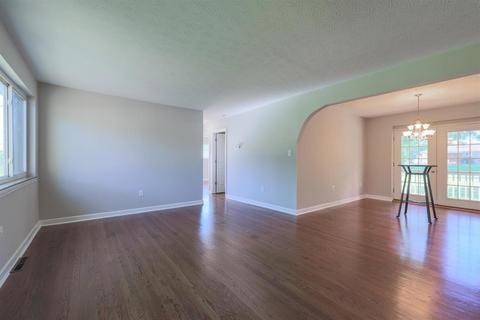 837 Diane Dr, Cincinnati, OH 45245 photo 8