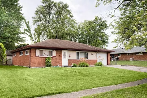 2441 Uranus Ct, Cincinnati, OH 45231 photo 2