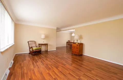 750 Jarole Dr, Cincinnati, OH 45245 photo 3
