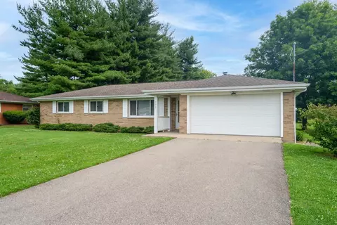 750 Jarole Dr, Cincinnati, OH 45245 photo 2
