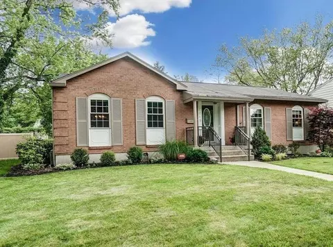 1045 Timber Trl, Cincinnati, OH 45224 photo 2