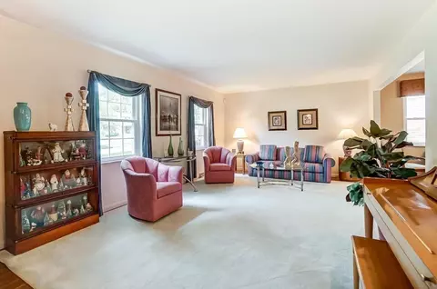1045 Timber Trl, Cincinnati, OH 45224 photo 3