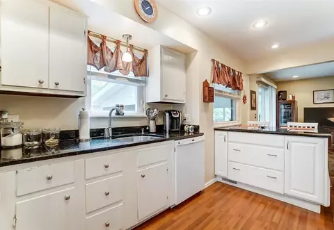 1045 Timber Trl, Cincinnati, OH 45224 photo 8