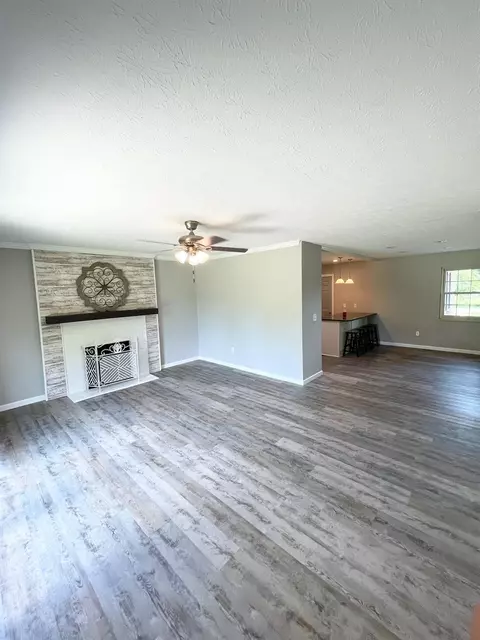 3228 Eric Ln, Hamilton, OH 45011 photo 7
