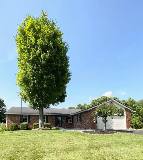 3228 Eric Ln, Hamilton, OH 45011 photo 1