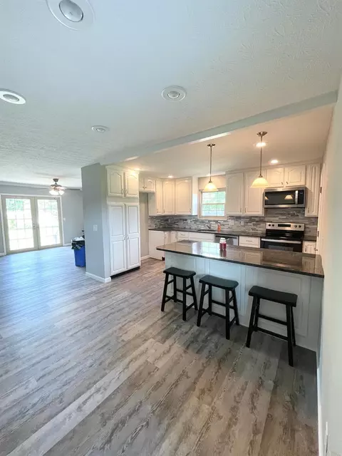 3228 Eric Ln, Hamilton, OH 45011 photo 6