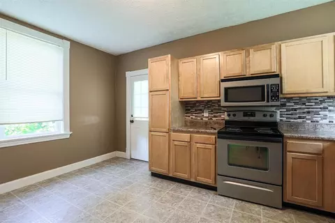 7349 Maple Ave, Mount Healthy, OH 45231 photo 10