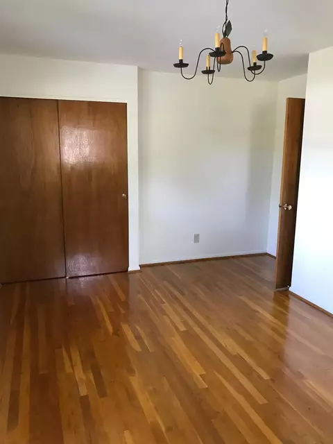 34 Handel Ln, Greenhills, OH 45218 photo 24