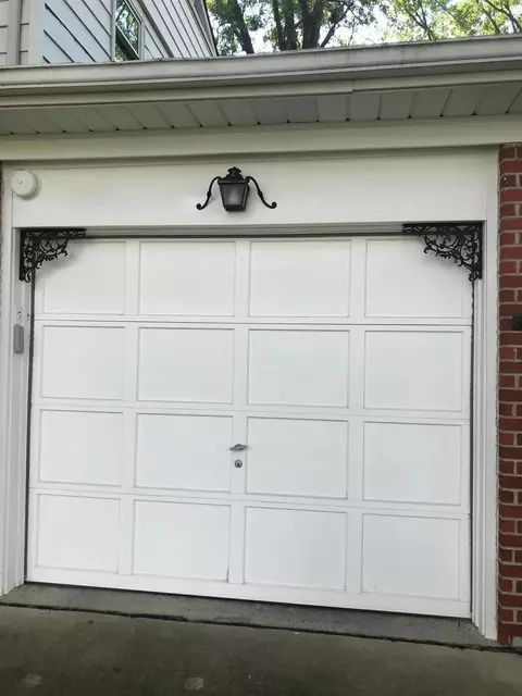 34 Handel Ln, Greenhills, OH 45218 photo 10