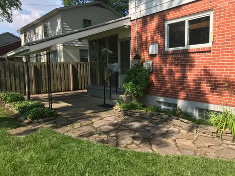 34 Handel Ln, Greenhills, OH 45218 photo 8