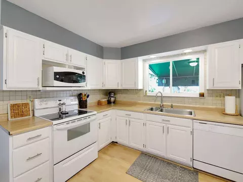 8552 Summitridge Dr, Cincinnati, OH 45255 photo 9