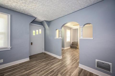 243 Thisbe Ave, Cincinnati, OH 45233 photo 3