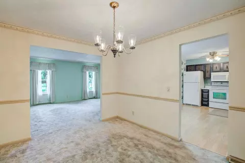 3972 Benjamin St, Cincinnati, OH 45245 photo 9