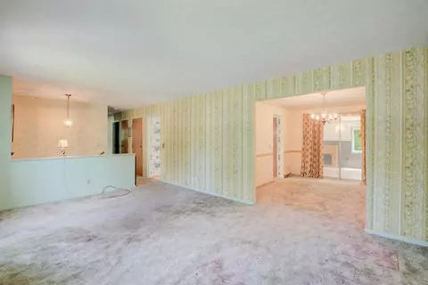 3972 Benjamin St, Cincinnati, OH 45245 photo 5