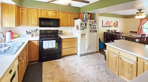 1769 Forester Dr, Cincinnati, OH 45240 photo 7