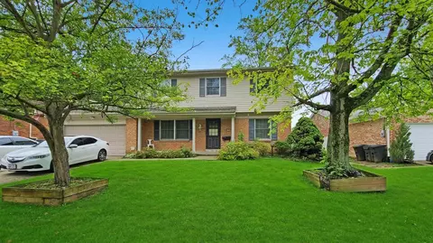 1769 Forester Dr, Cincinnati, OH 45240 photo 1