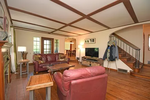 855 Dunore Dr, Cincinnati, OH 45220 photo 7