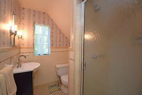 855 Dunore Dr, Cincinnati, OH 45220 photo 24