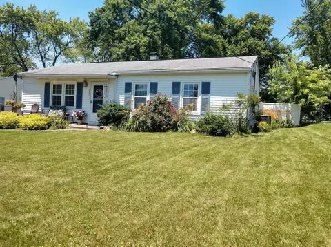 992 Sarbrook Dr, Cincinnati, OH 45231 photo 1