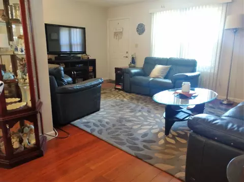 992 Sarbrook Dr, Cincinnati, OH 45231 photo 5