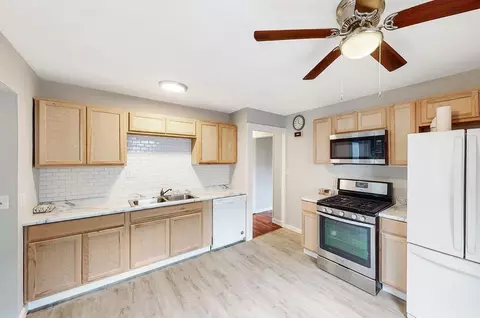 3093 Brookview Dr, Cincinnati, OH 45238 photo 9