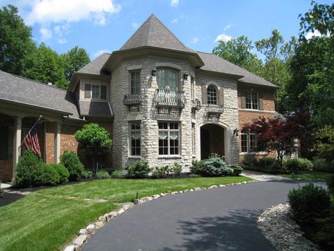 9160 Whisperinghill Dr, Cincinnati, OH 45242 photo 3