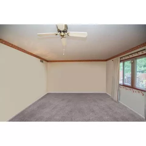 696 Woodgate Rd, Cincinnati, OH 45244 photo 10