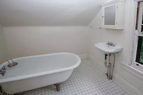 3989 Beechwood Ave, Cincinnati, OH 45229 photo 38