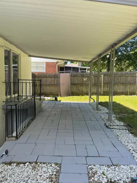 353 Robben Ln, Cincinnati, OH 45238 photo 23