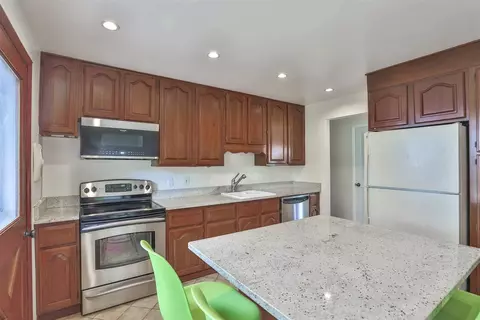 7051 Michael Dr, Cincinnati, OH 45243 photo 11