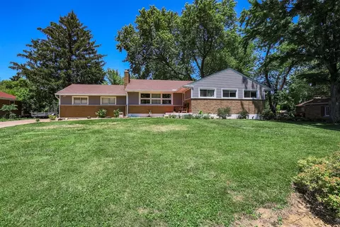 2064 Arrowood Pl, Cincinnati, OH 45231 photo 2