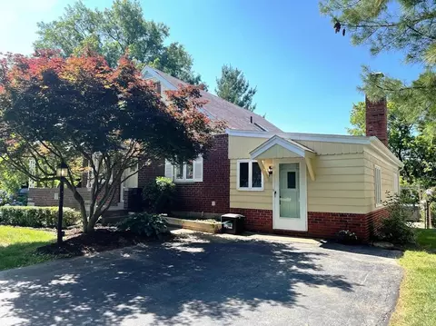 4419 Hunt Rd, Blue Ash, OH 45242 photo 2
