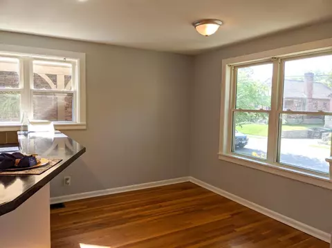 3306 Maplecrest Pl, Cincinnati, OH 45209 photo 8