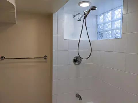 3306 Maplecrest Pl, Cincinnati, OH 45209 photo 13
